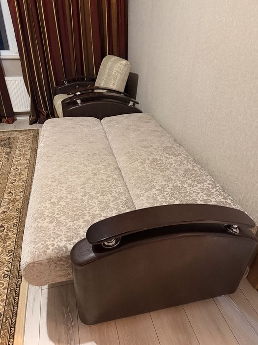 раскладной диван и кресло