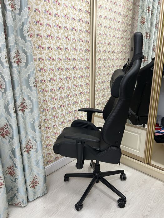 Продам игровое кресло Gamdias