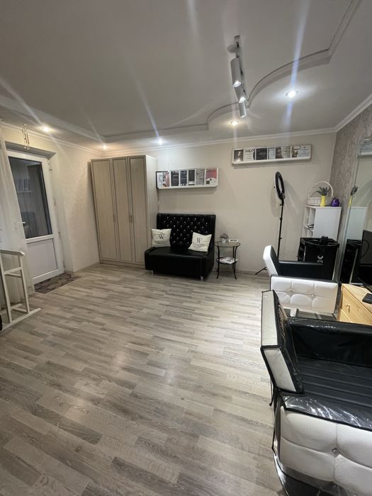 Кресло парикмахерское