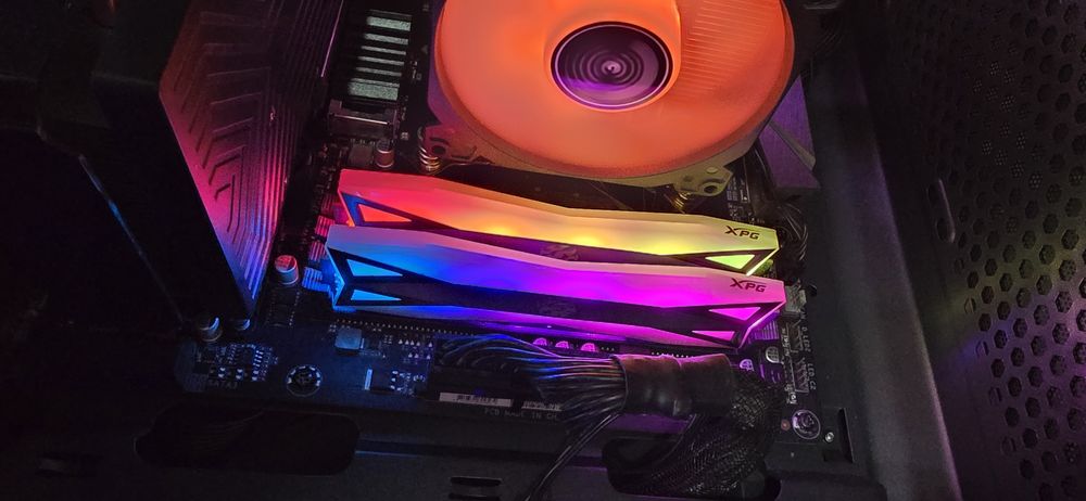 Ddr4 XPG 16gb-32gb  4133MHZ cl19 2x8 , 4X8