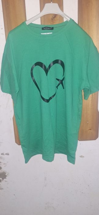 Продавам тениски туники