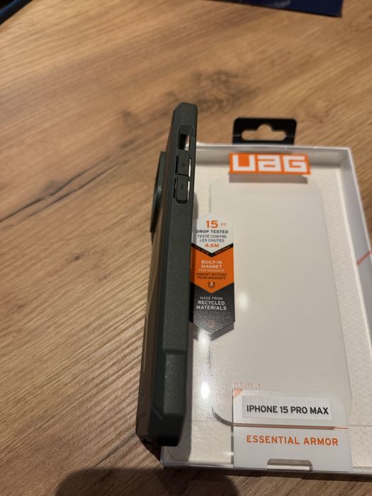 Защитен кальф UAG Essential Armor Magsafe за Iphone 15 Pro Max Olive