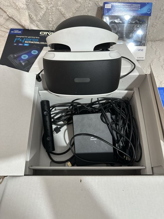Продам Сони плейстейшен 4про 1тр+ Vr