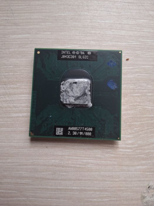 Intel Pentium Т4500
Кодовое название ядра: Penryn
Количество