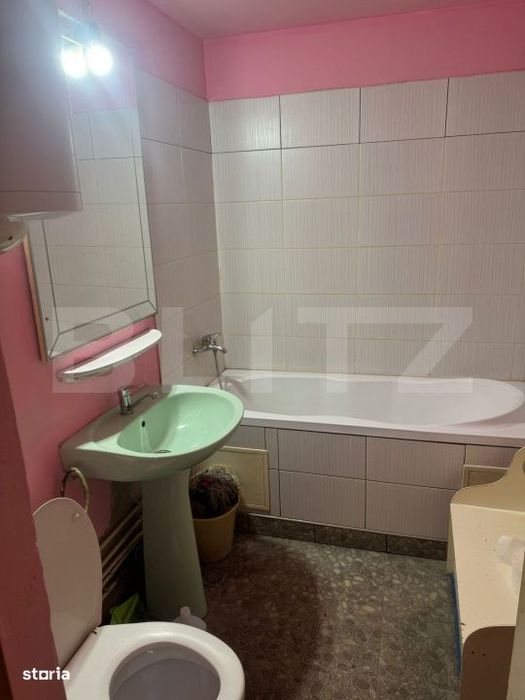 Apartament de 4 camere- Zona centrala - Ocazie!