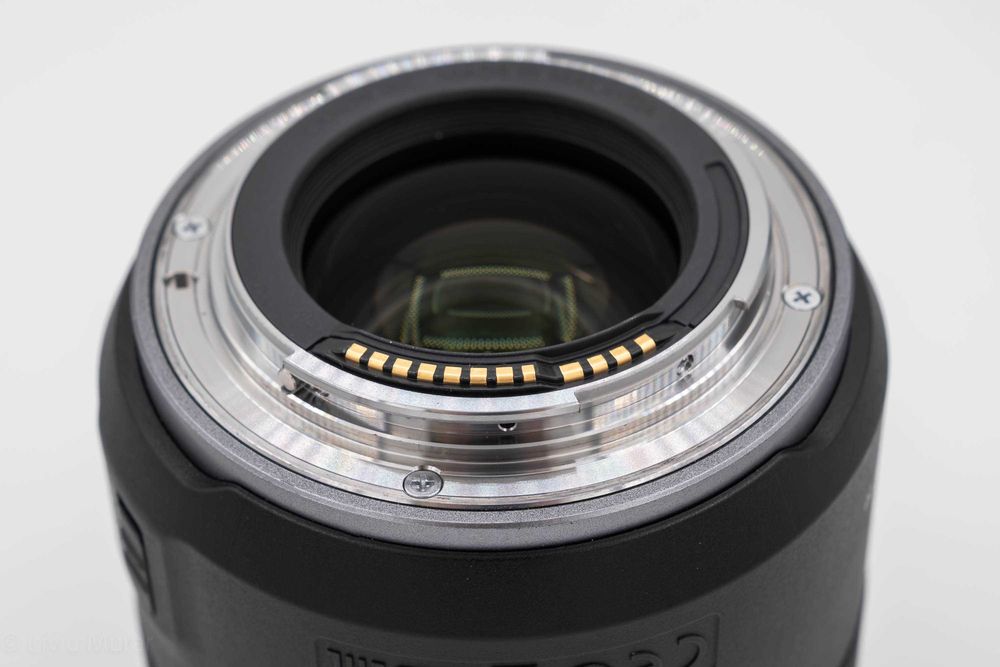 Obiectiv foto Canon RF 85mm F2 Macro IS STM