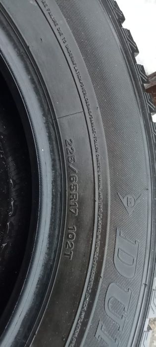 Продам комплект зимних шин