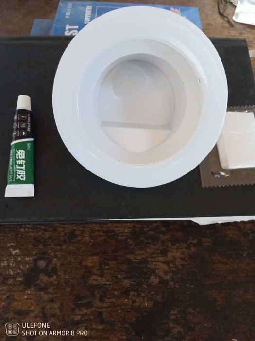 Клапа против миризми за тоалетна.