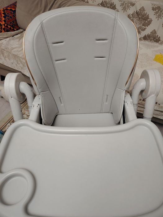 Продам стульчик для кормления