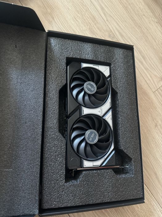 Видеокарта rtx 5060 asus