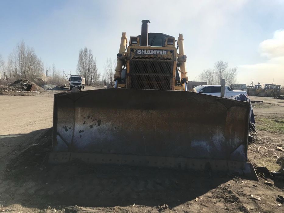 Бульдозер Shantui SD32