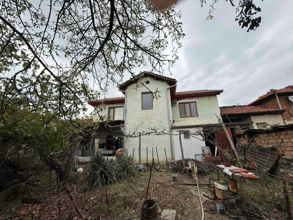 Продавам къща в село Врабево област Ловеч