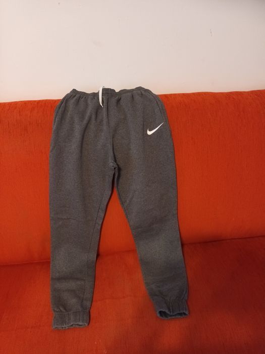 Pantalon  gri Nike  marimea M