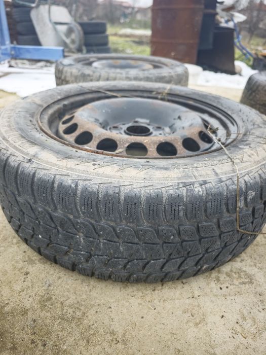 Гуми с джанти зимни 16r