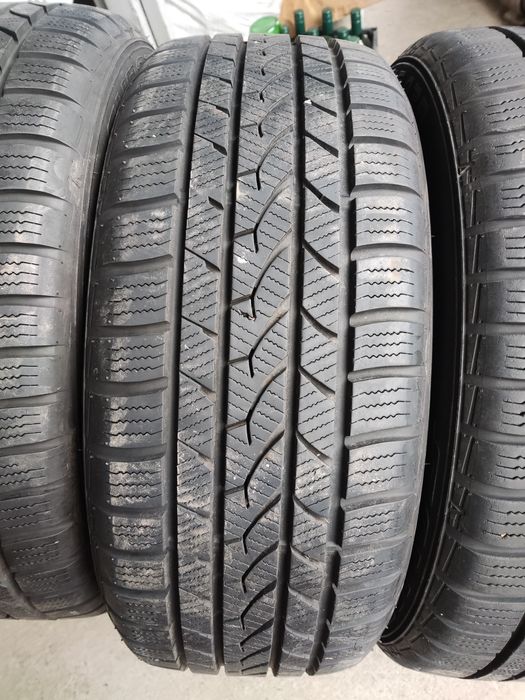215/55/16 Falken