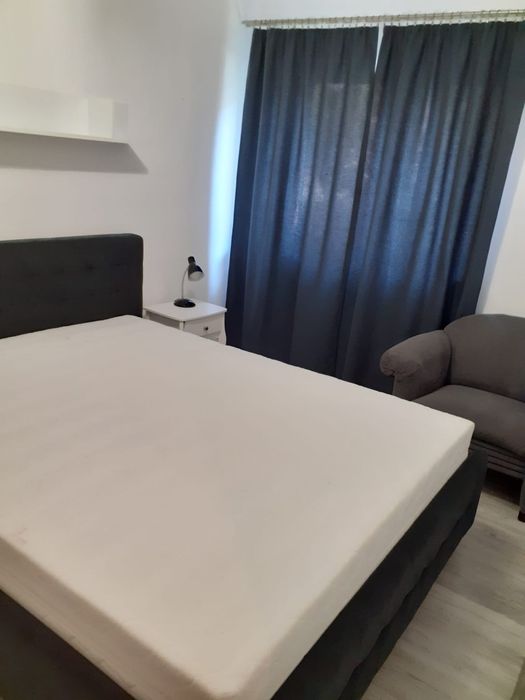 Închiriez apartament
