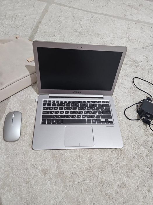 Ноутбук  asus +сумка