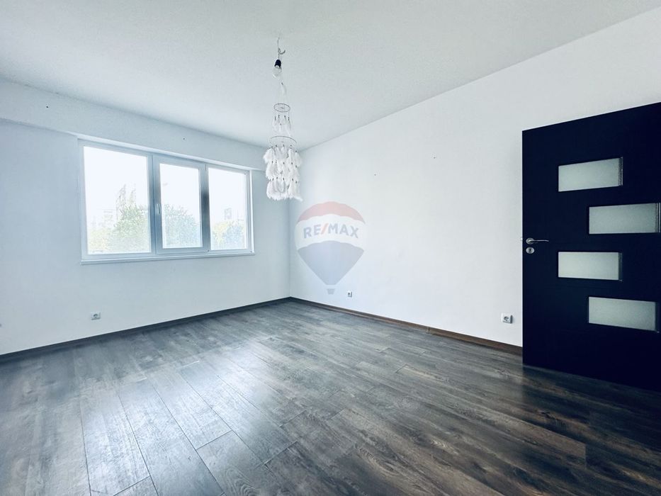 Продава се Тристаен апартамент в Балчик - 95 кв.м за 818 €/кв.м - Снимка #11