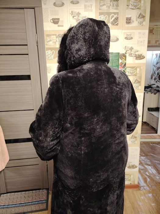 Продам натуральная шуба мутон