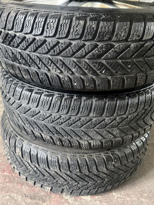Jante 4x100 r 15 model sinaia cu anvelope iarna debica frigo 2