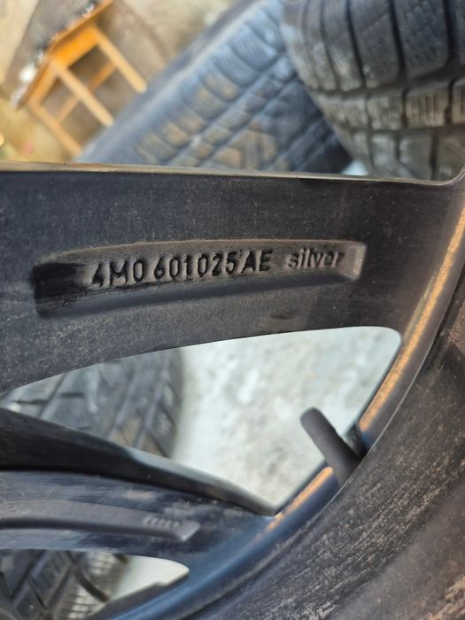 Jante 20`` Audi Q7 4M 4M0601025AE Anvelope iarna Pirelli 285/45/20