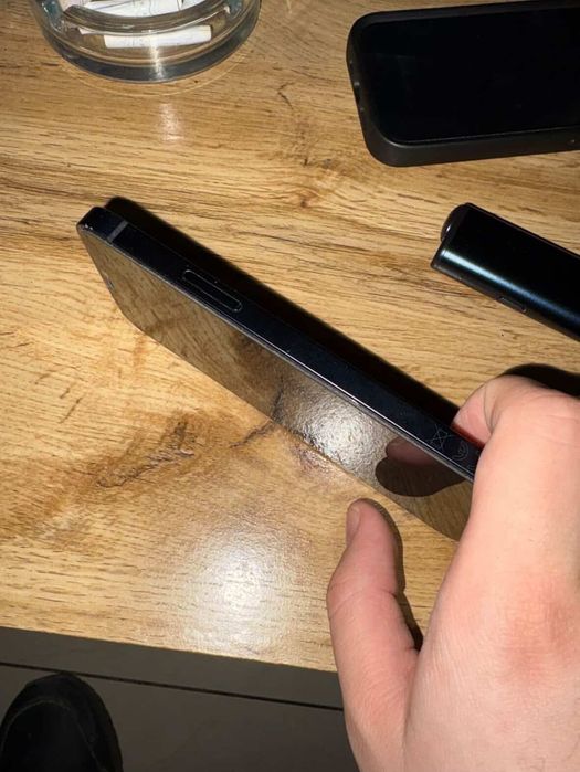 Iphone 12 без проблемен