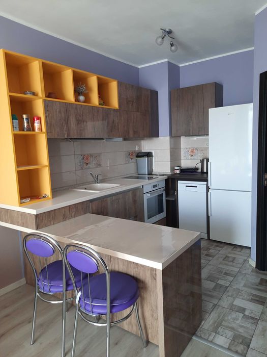 Дава се под наем Двустаен апартамент в Бургас, Изгрев - 60 кв.м за 548.25 € - Снимка #4