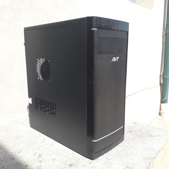 Kompyuter sistema blok satiladi. Obmen joq! Qatqan baha!