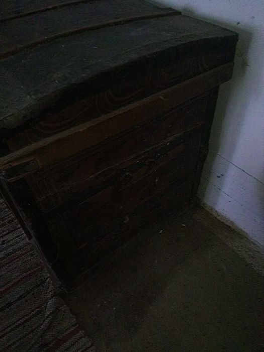 Vând ladă de zestre veche 100 ani