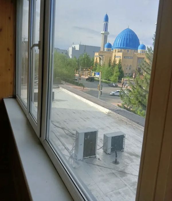 Девушка на подселение