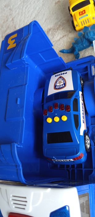 Играчки колички и други