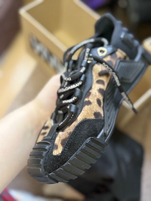 Продам новые кроссовки оригинал Dolce Gabbana