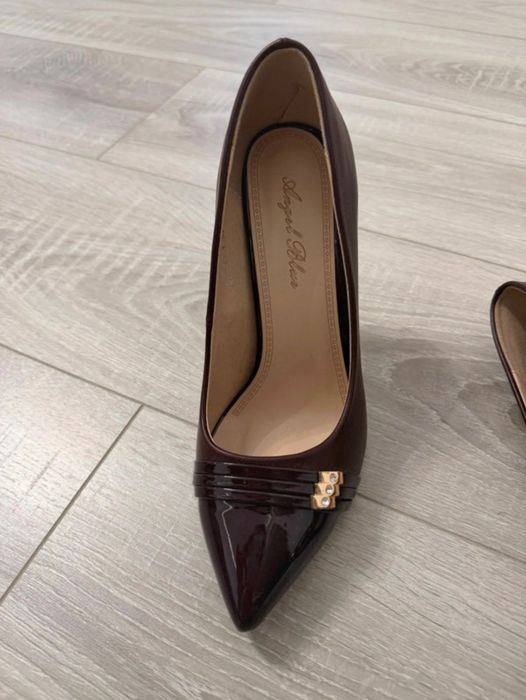 Pantofi eleganti cu toc