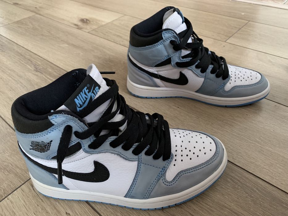 Air Jordan 1 Retro High "University Blue"