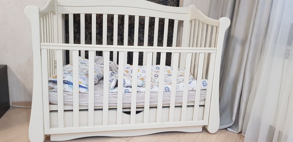 Детская кроватка  в отличном состоянии