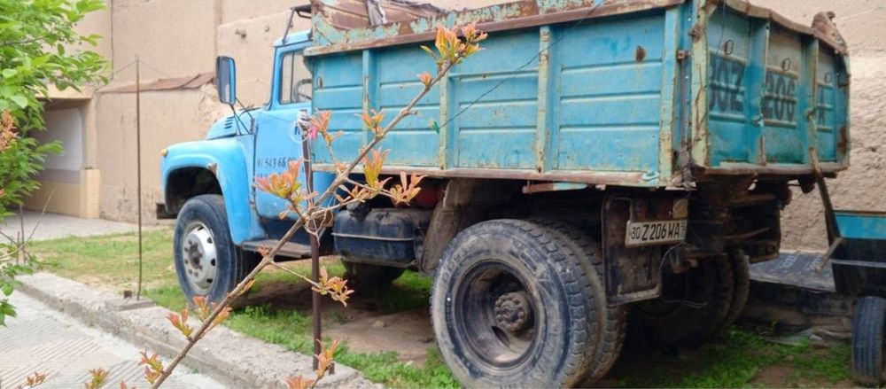 Грузовая машина ZIL MMZ 45021