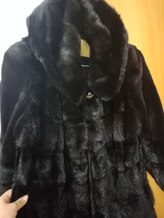 Норковая шуба черного цвета