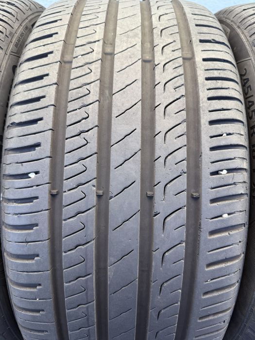 4бр 245/45/18 на 6,8мм с 22дот Барум