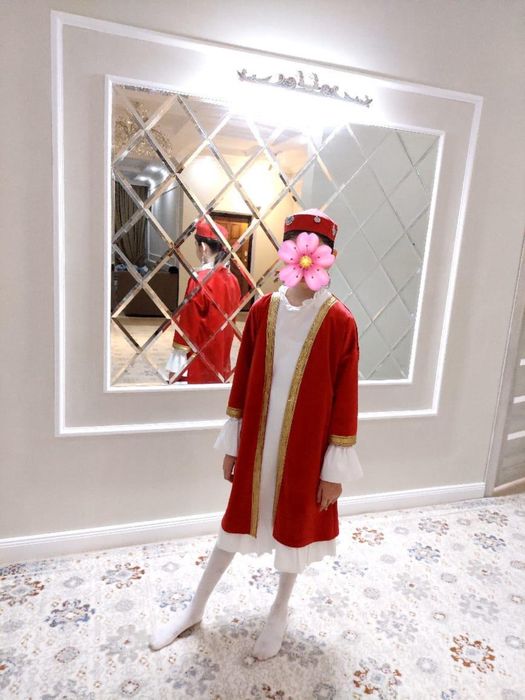 9000 тенге, ұлттық киім қазақи казакша