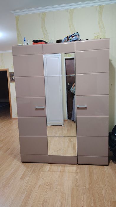 Продам шкаф в хорошем состоянии