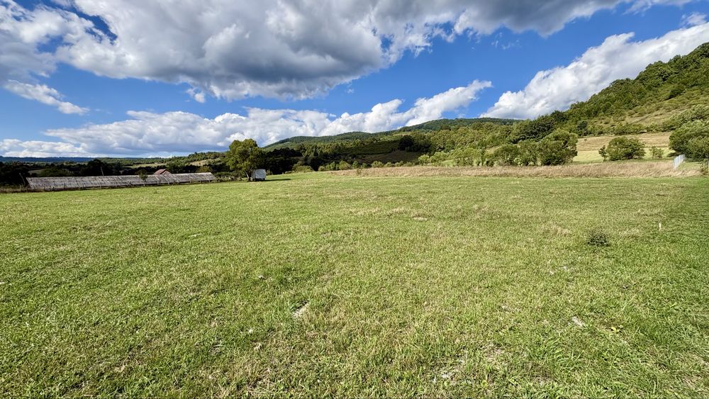 Teren intravilan de 2400 m² de vânzare în Sovata – Strada Alunei