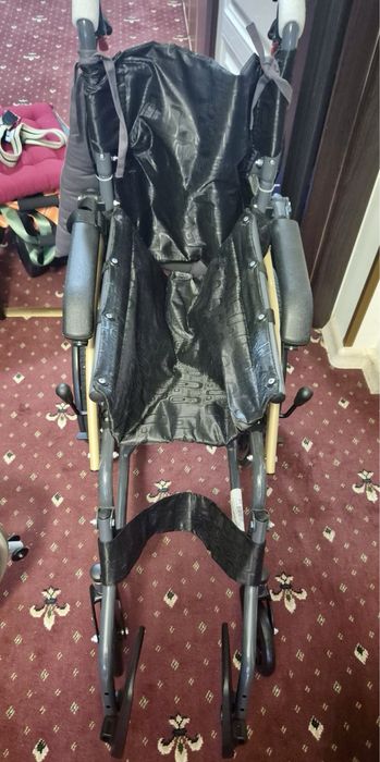 Scaun rulant pentru persoane cu dizabilități (fotoliul rulant)