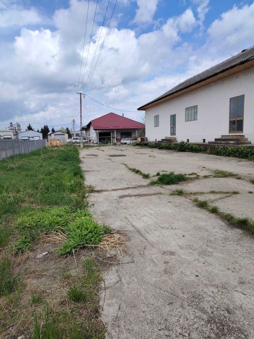 Vând Hală în Roman!