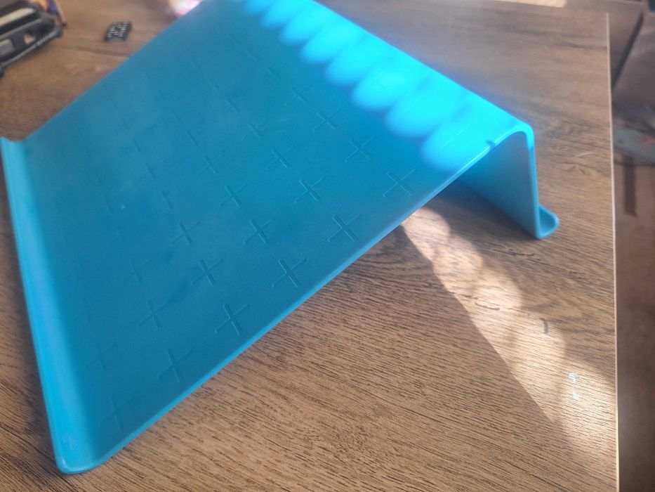 Поставка за таблет от Икеа