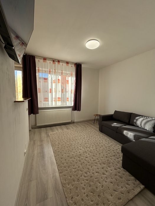 Inchiriez garsoniera in 7 Noiembrie zona TCM aproape de UMF