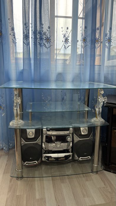 Музыкальный центр LG