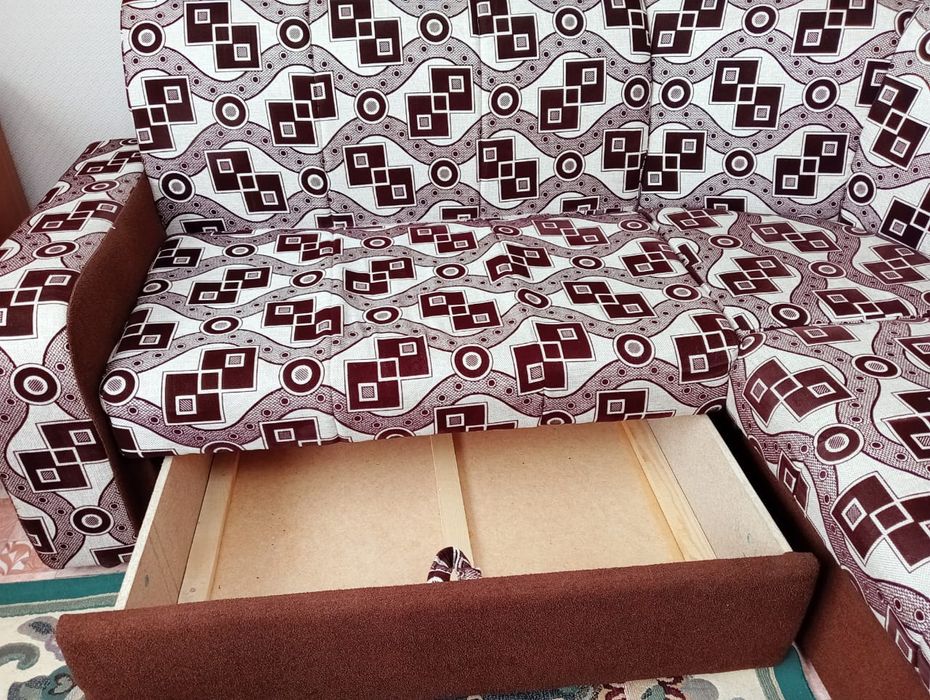 Диван угловой мягкий