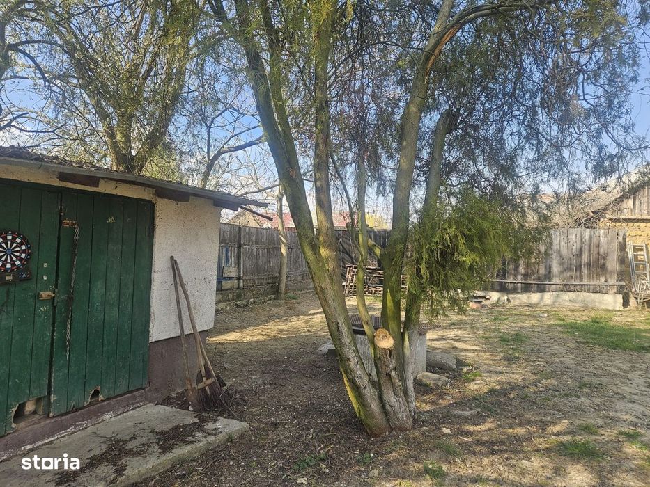 Casa renovata 3 camere, curte mare de 916 mp ] Salard