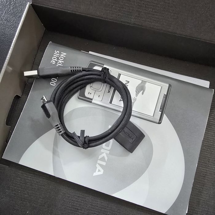 Vând Nokia 6500 Slide – NOU, sigilat, în cutie originală – DEBLOCAT