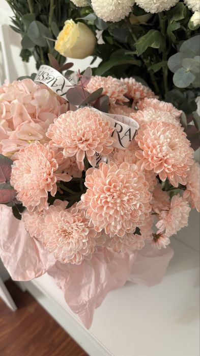 Цветы в коробке